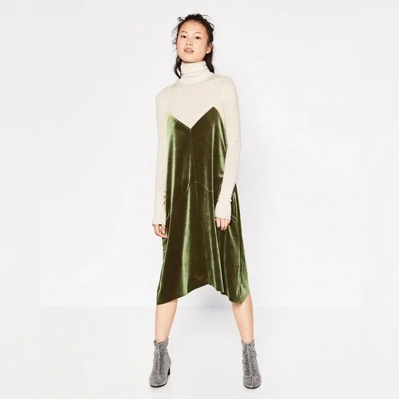 green emerald velvet dress ZARA. Green stretch tulle midi dress. T.S.  Hibuy market